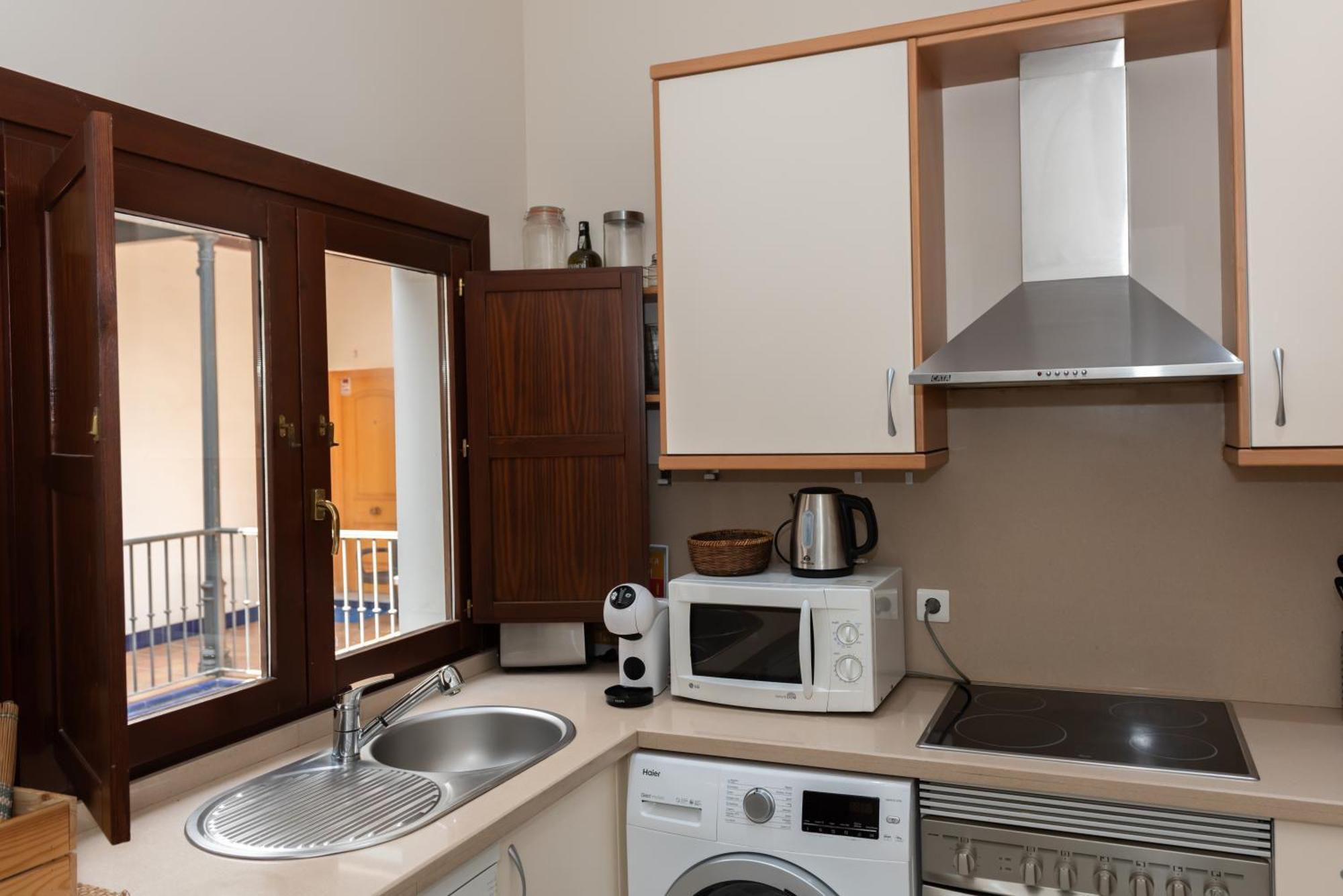 Charming & Quiet Apartment In Plaza Del Salvador セビリア エクステリア 写真
