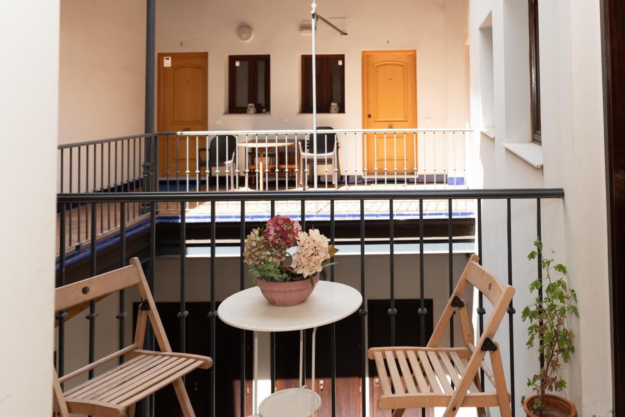 Charming & Quiet Apartment In Plaza Del Salvador セビリア エクステリア 写真